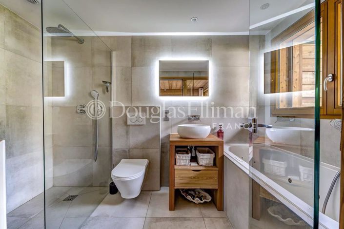 Image No.17-4 Bed House for sale