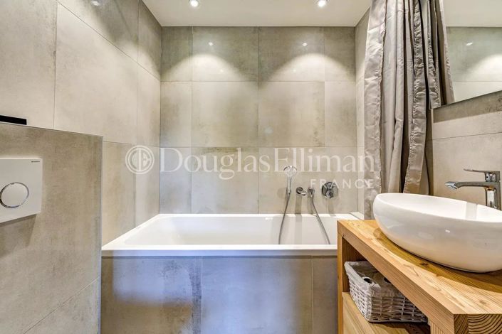 Image No.19-4 Bed House for sale