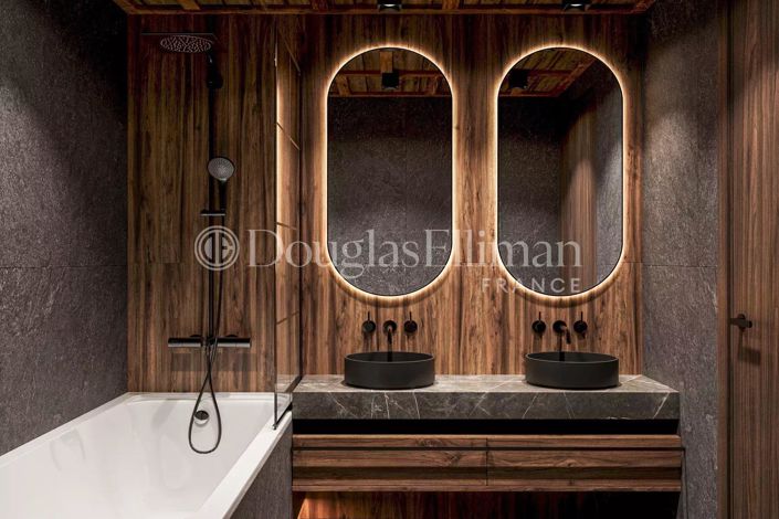 Image No.12-5 Bed Apartment for sale