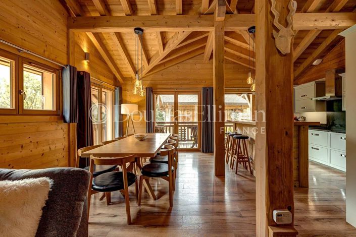 Image No.8-6 Bed House for sale