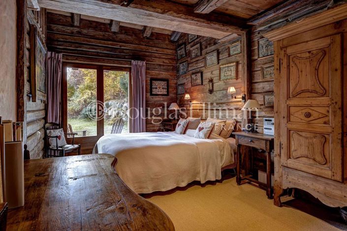 Image No.18-6 Bed House for sale