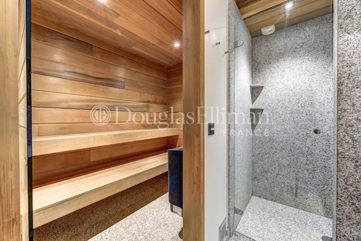 Image No.18-4 Bed House for sale