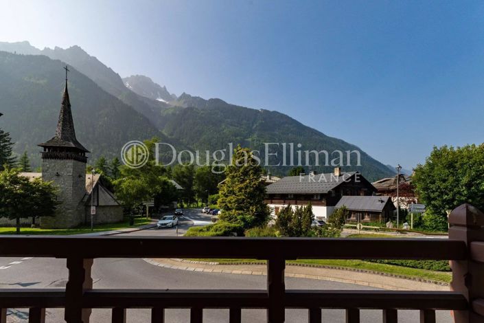 Image No.10-3 Bed Apartment for sale