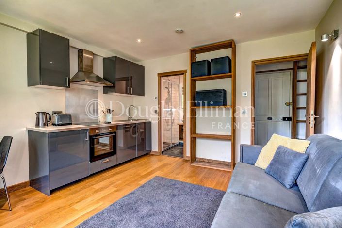 Image No.18-3 Bed Apartment for sale