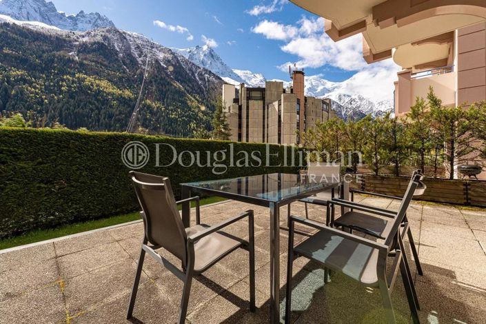 Image No.10-1 Bed Apartment for sale