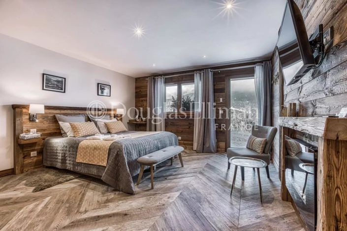 Image No.15-6 Bed House for sale