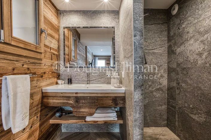 Image No.17-6 Bed House for sale