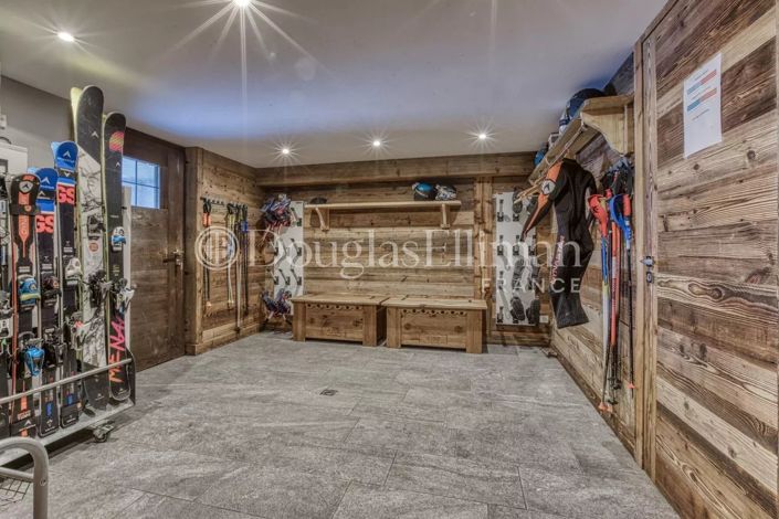 Image No.22-6 Bed House for sale
