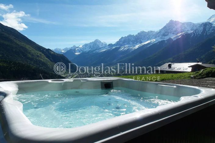 Image No.27-6 Bed House for sale