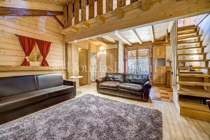 Image No.13-8 Bed House for sale