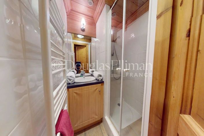 Image No.9-2 Bed Apartment for sale