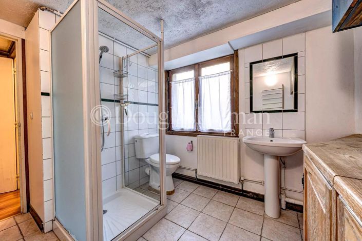 Image No.13-7 Bed House for sale