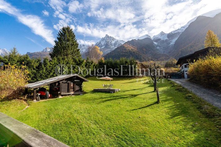 Image No.25-7 Bed House for sale