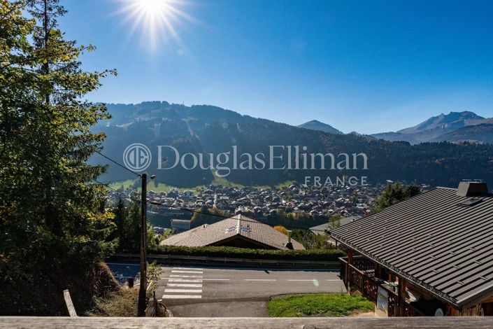 Image No.16-4 Bed House for sale