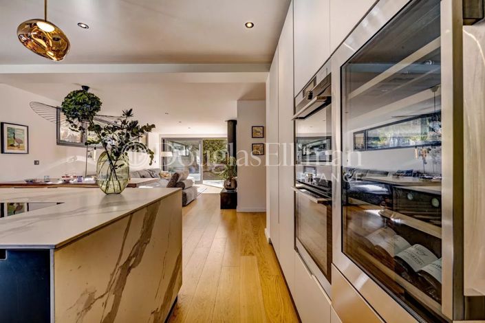 Image No.7-4 Bed Apartment for sale