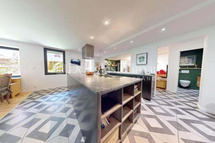 Image No.6-4 Bed Apartment for sale