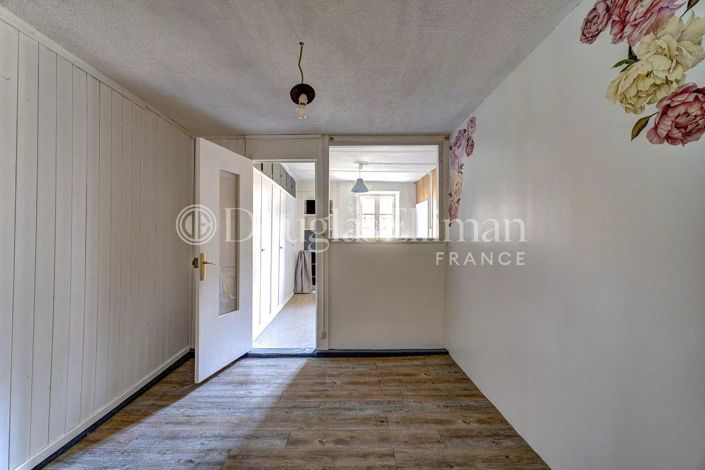 Image No.15-4 Bed House for sale