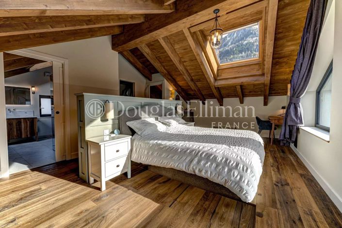 Image No.11-4 Bed House for sale