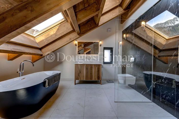 Image No.14-4 Bed House for sale