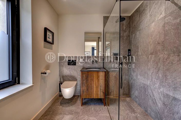 Image No.20-4 Bed House for sale