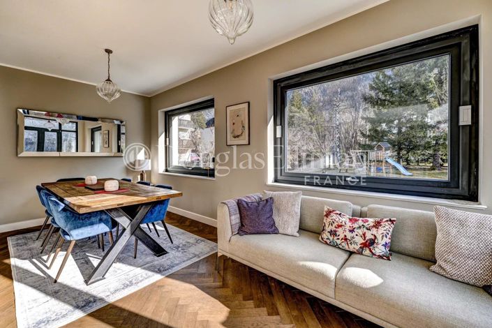 Image No.9-4 Bed House for sale