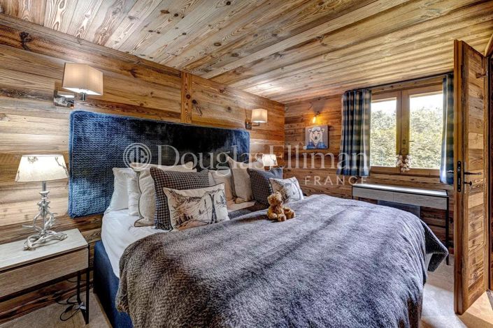 Image No.14-6 Bed House for sale