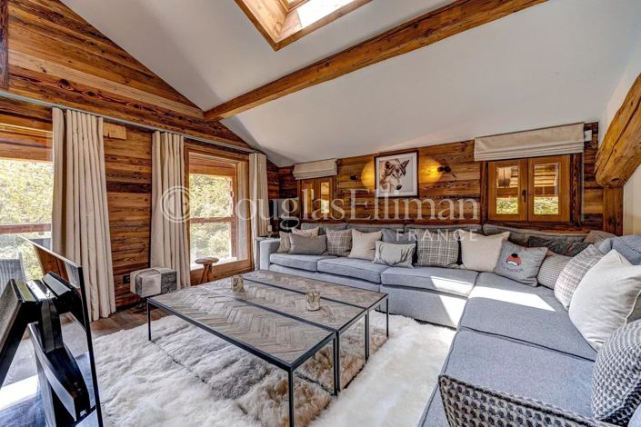 Image No.5-6 Bed House for sale