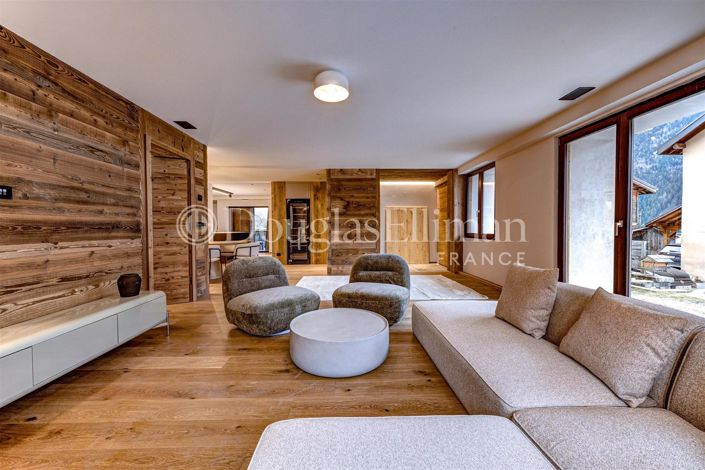 Image No.10-3 Bed Apartment for sale