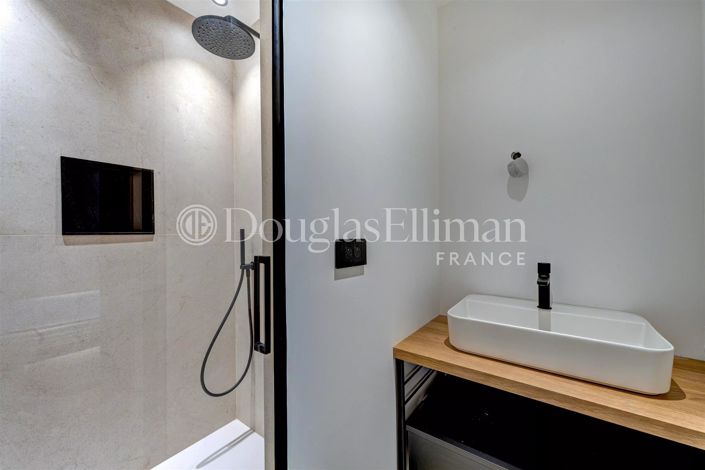 Image No.15-3 Bed Apartment for sale