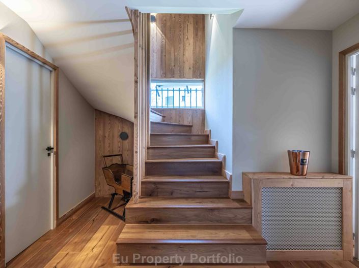 Image No.5-4 Bed House for sale