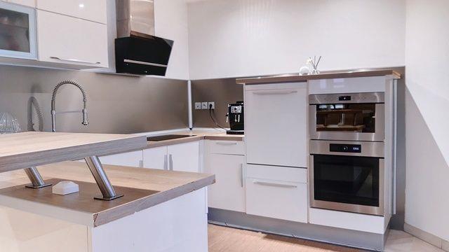 Image No.2-3 Bed House for sale