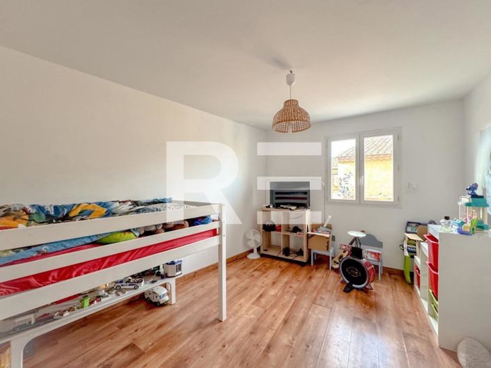 Image No.9-Maison de 5 chambres à vendre à Saint-Gilles