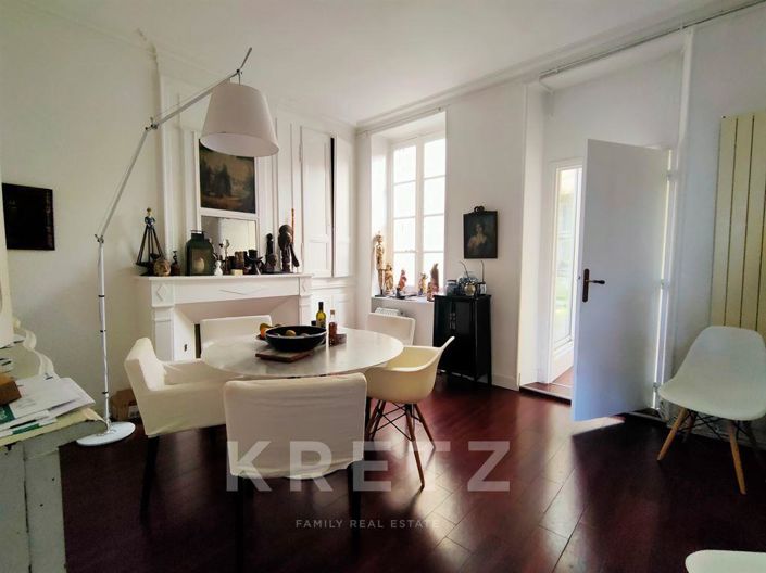 Image No.3-10 Bed House for sale