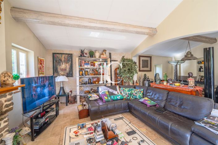 Image No.12-4 Bed House for sale