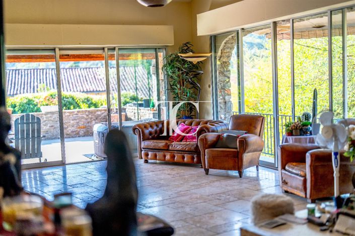 Image No.9-4 Bed House for sale