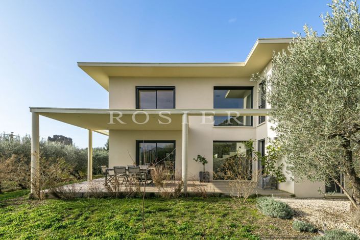 Image No.4-3 Bed House for sale