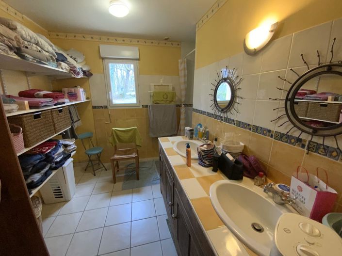 Image No.8-3 Bed House for sale