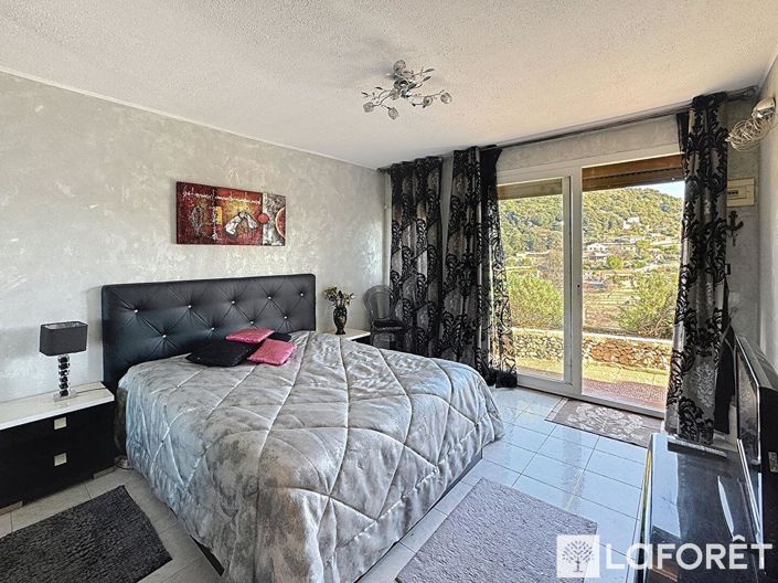 Image No.12-5 Bed House for sale