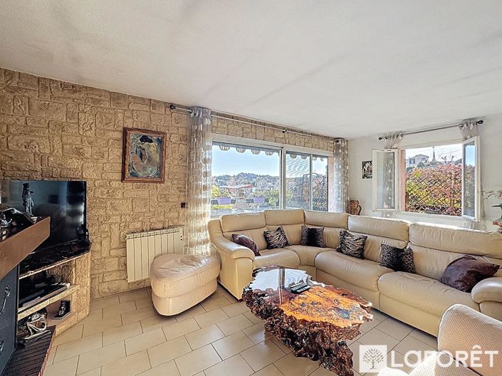 Image No.2-5 Bed House for sale