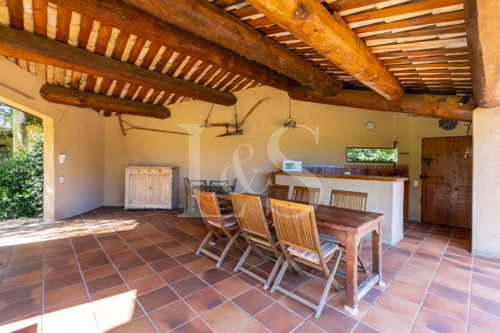 Image No.10-4 Bed House for sale