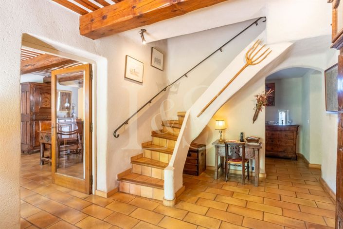 Image No.11-4 Bed House for sale