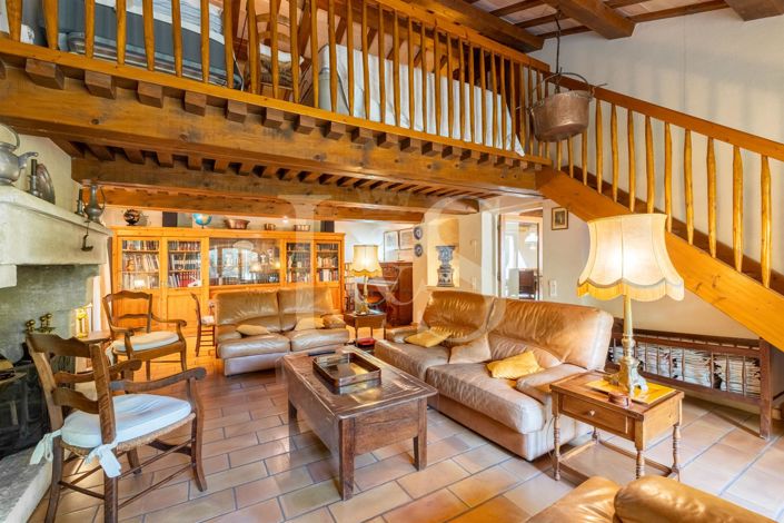 Image No.15-4 Bed House for sale