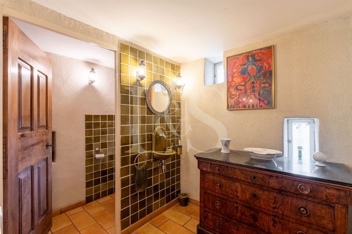 Image No.16-4 Bed House for sale