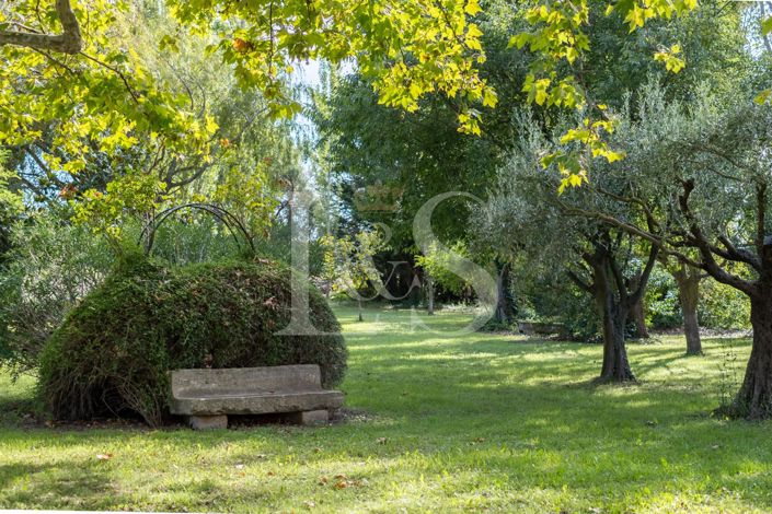 Image No.25-4 Bed House for sale