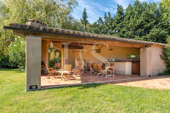 Image No.9-4 Bed House for sale