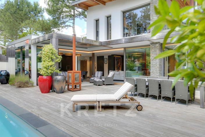 Image No.4-7 Bed House for sale