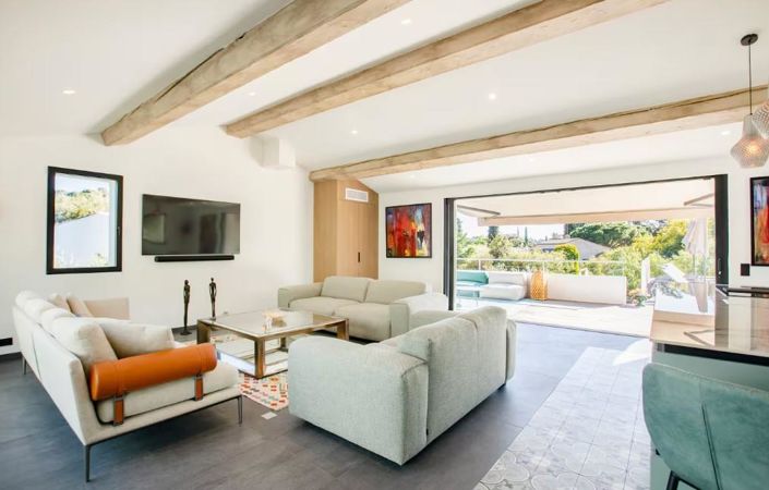 Image No.4-5 Bed House for sale