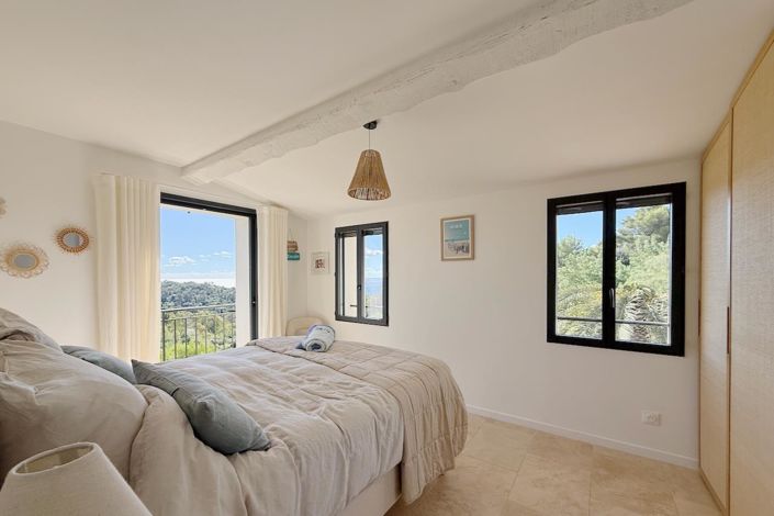 Image No.16-3 Bed House for sale