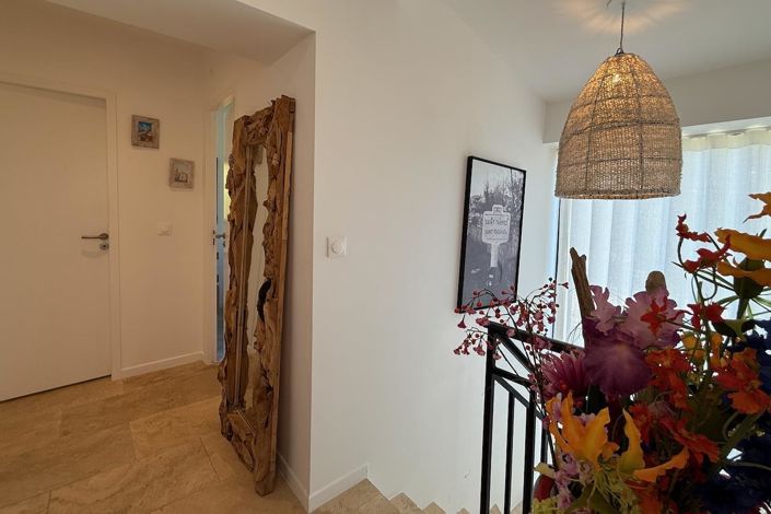 Image No.18-3 Bed House for sale