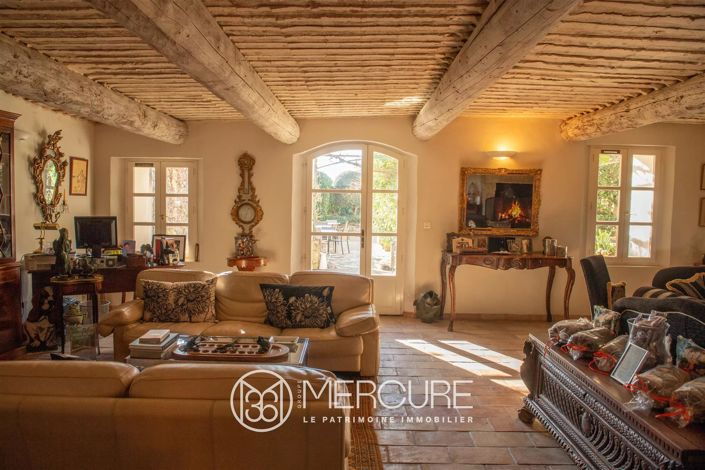 Image No.4-10 Bed House for sale